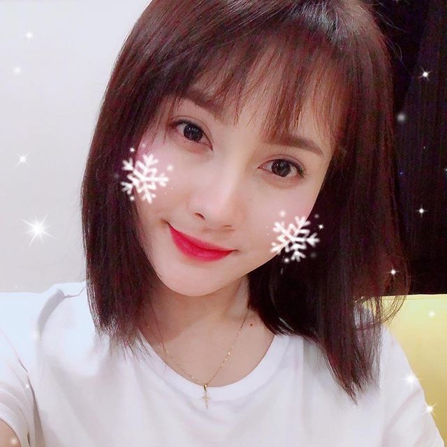 Những mỹ nhân Việt trẻ ra nhờ cắt tóc ngắn và để mái