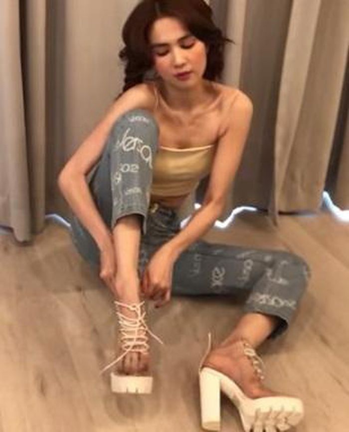 Thành công đạt được vòng eo 53cm nhưng Ngọc Trinh lại bị cho quá gầy