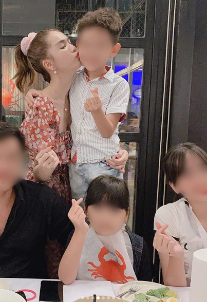 Thành công đạt được vòng eo 53cm nhưng Ngọc Trinh lại bị cho quá gầy