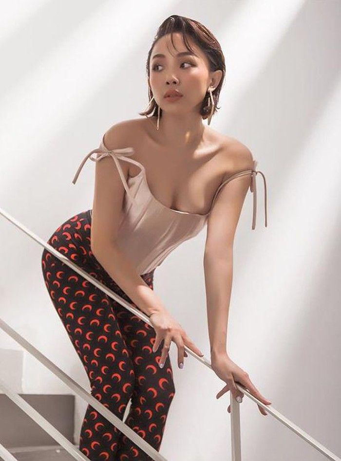 Tóc Tiên, Bảo Thy nhan sắc thăng hạng, ngày càng gợi cảm sau kết hôn