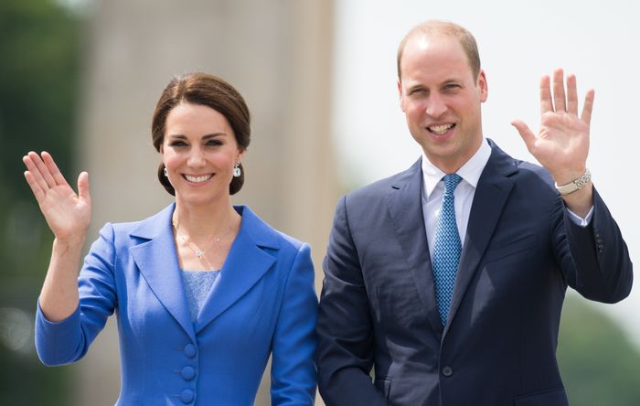 Tại sao William và Kate hẹn hò 10 năm mới kết hôn?