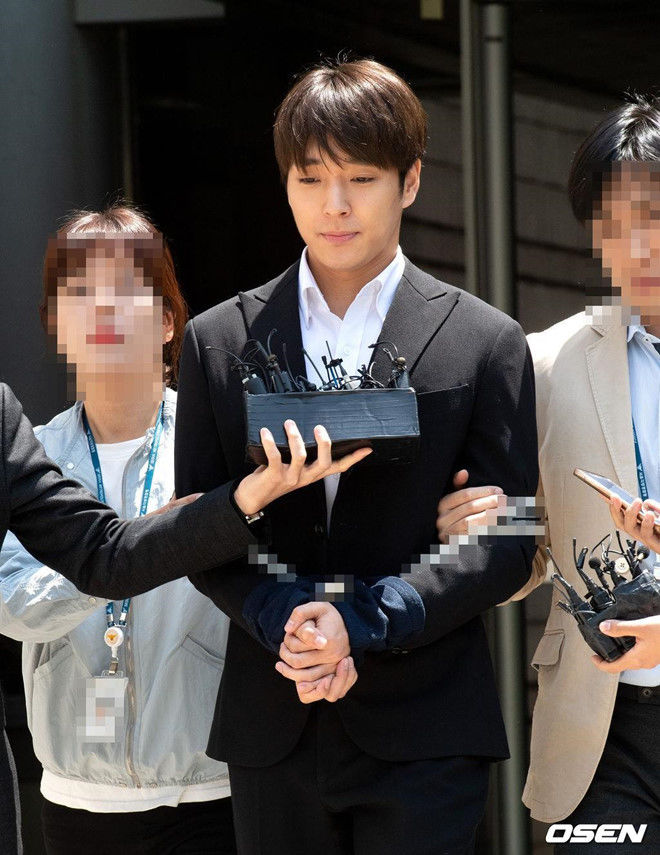 F.T.ISLAND sau 13 năm: Trưởng nhóm đi tù, Minhwan lấy vợ sinh con
