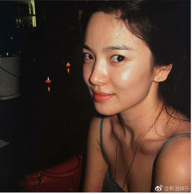 Top 10 mỹ nhân mặt mộc đẹp nhất Kbiz: Song Hye Kyo vẫn thua Suzy