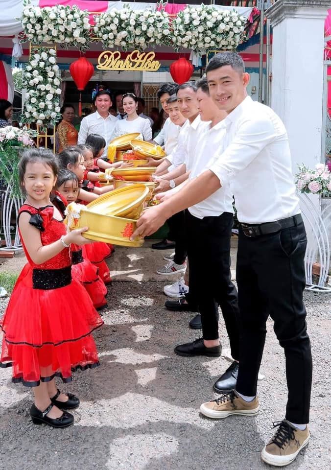 Đòi 100% chưa người yêu, chú rể bất ngờ khi đội bê tráp toàn nhi đồng