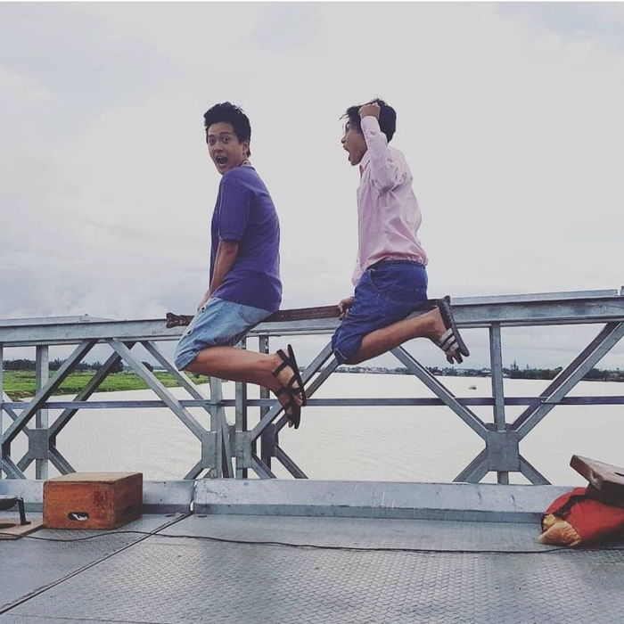 Con gái Trương Ngọc Ánh khoe chân dài, Kỳ Duyên diện bikini gợi cảm