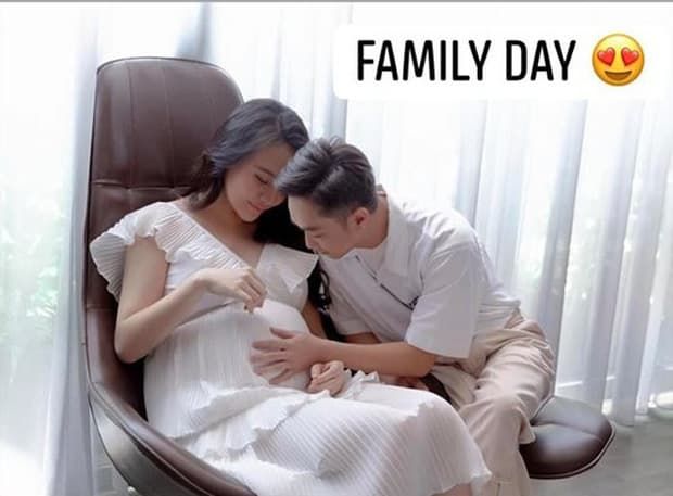 Sao Việt 29/6: Tóc Tiên khoe vòng 1 lấp ló gợi cảm