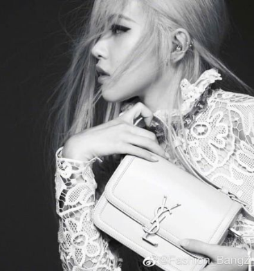 BLINK được dịp phổng mũi khi hình ảnh Rosé phủ sóng toàn cầu