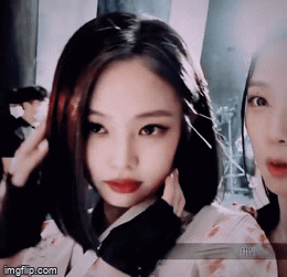 Jennie gây sốt khi lần đầu để tóc ngắn trong MV