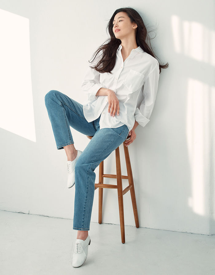 Diện jeans đỉnh như sao Hàn: Vừa “chanh sả” vừa “hack chân” điệu nghệ