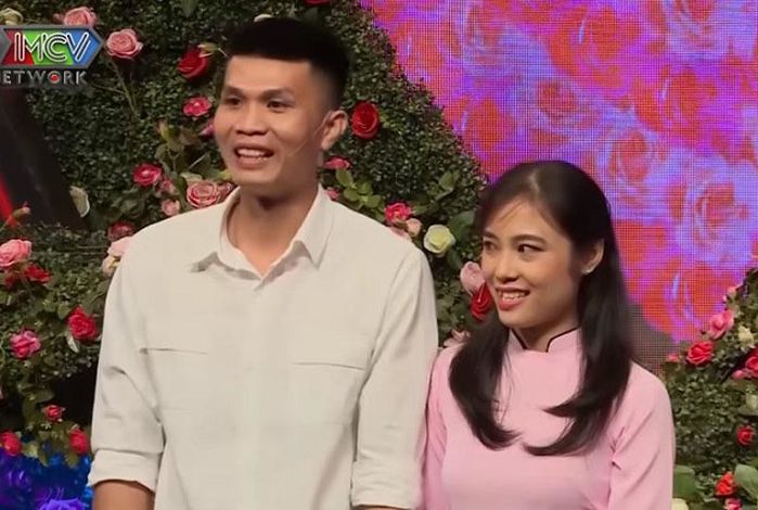 Cô gái yêu cầu tìm bạn trai có bàn chân đẹp, ít lông và gót hồng hào