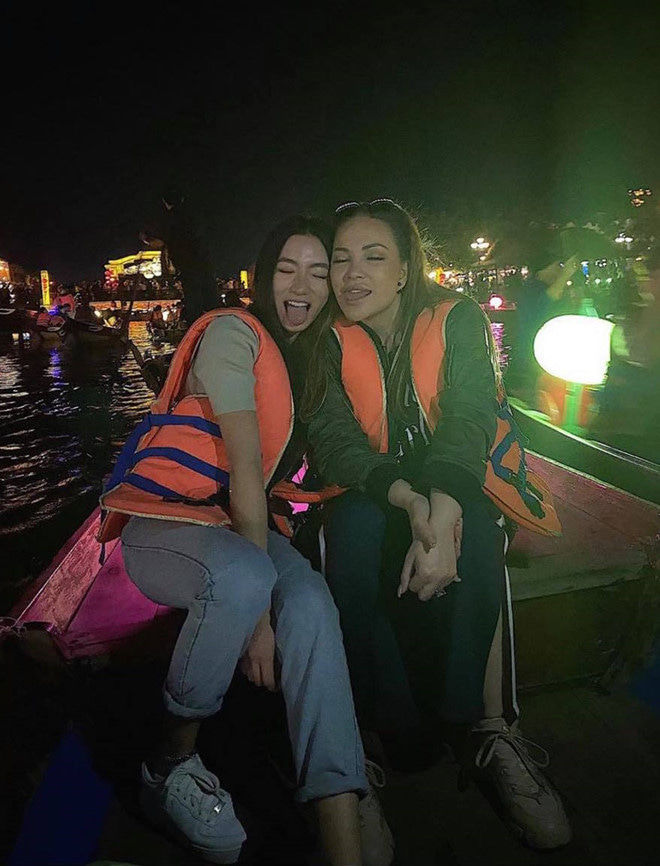 Ái nữ 21 tuổi của ca sĩ Thanh Hà gây sốt với nhan sắc gợi cảm