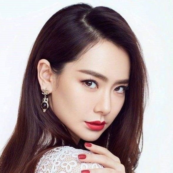 Đăng video ăn lẩu 1 mình, Nghệ sĩ múa Trung Quốc bị CĐM chỉ trích