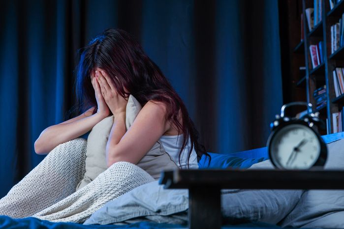 Mất ngủ hoặc ngủ ít có thể khiến nguy cơ tăng cân càng cao