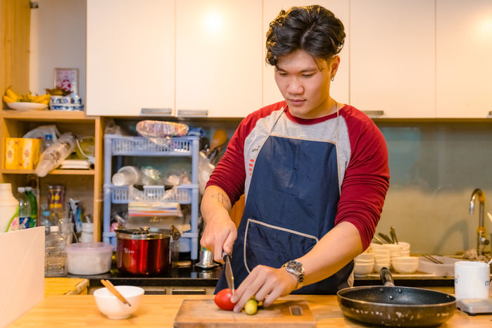 Chồng nấu cháo cho vợ ốm, thành quả cháo đằng cháo, thịt đằng thịt