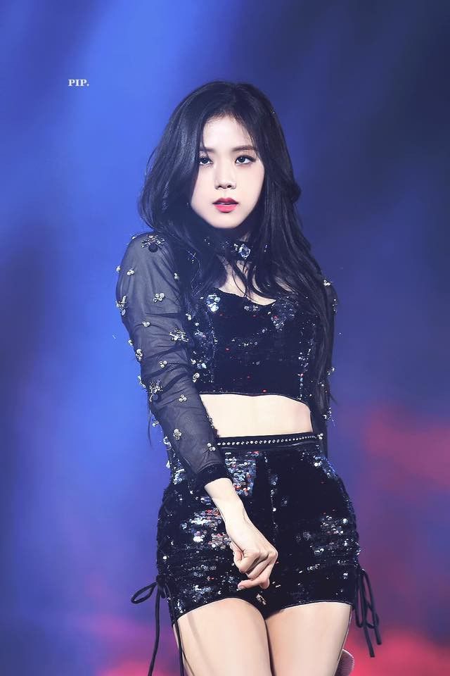 Chuyên gia thẩm mỹ phân tích nhan sắc BLACKPINK: Lisa đã “dao kéo?