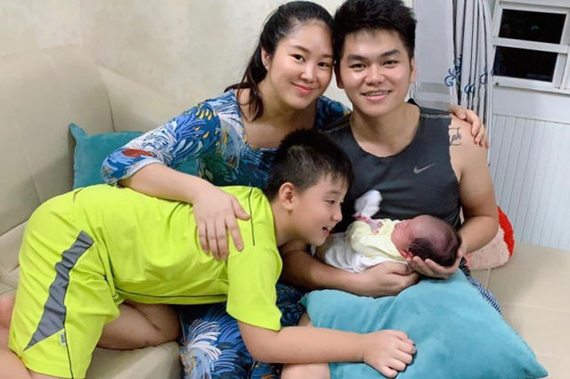 Con gái Lê Phương mới 9 tháng tuổi đã cao vượt chuẩn