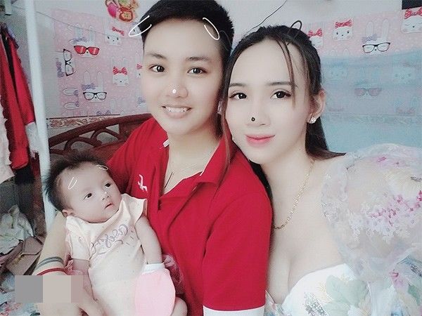 Con gái xinh như thiên thần của người đàn ông đầu tiên sinh con