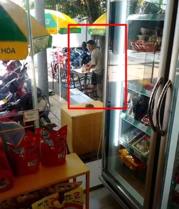 Cuộc sống trái ngược của Hoài Lâm và vợ cũ những ngày đầu sau ly hôn