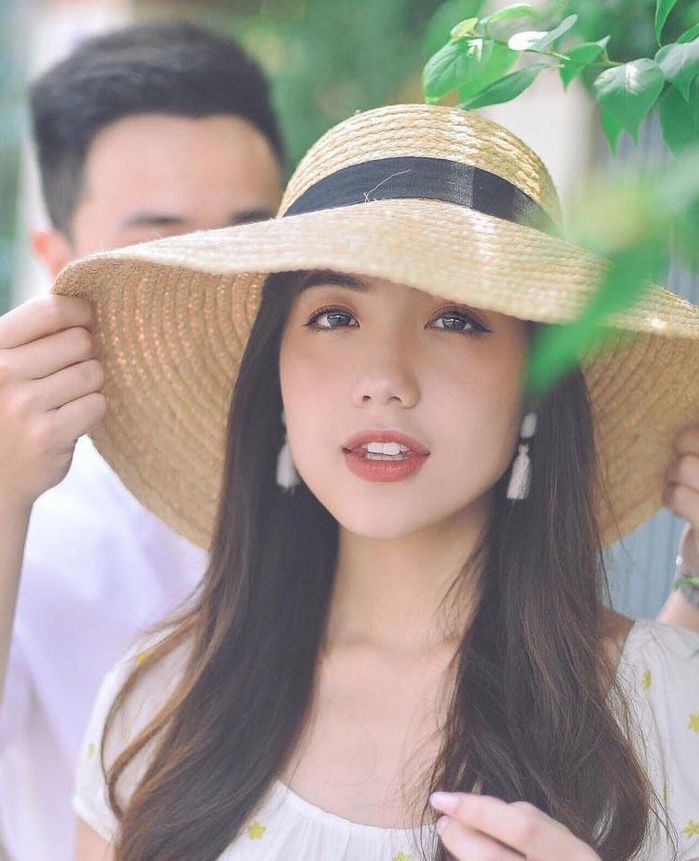 Khánh Vy, Thảo Tâm - Những hotgirl vừa xinh lại có học vấn khủng