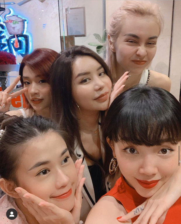 Giữa thời điểm hội bạn Chi Pu rạn nứt, Tóc Tiên chia sẻ gây chú ý