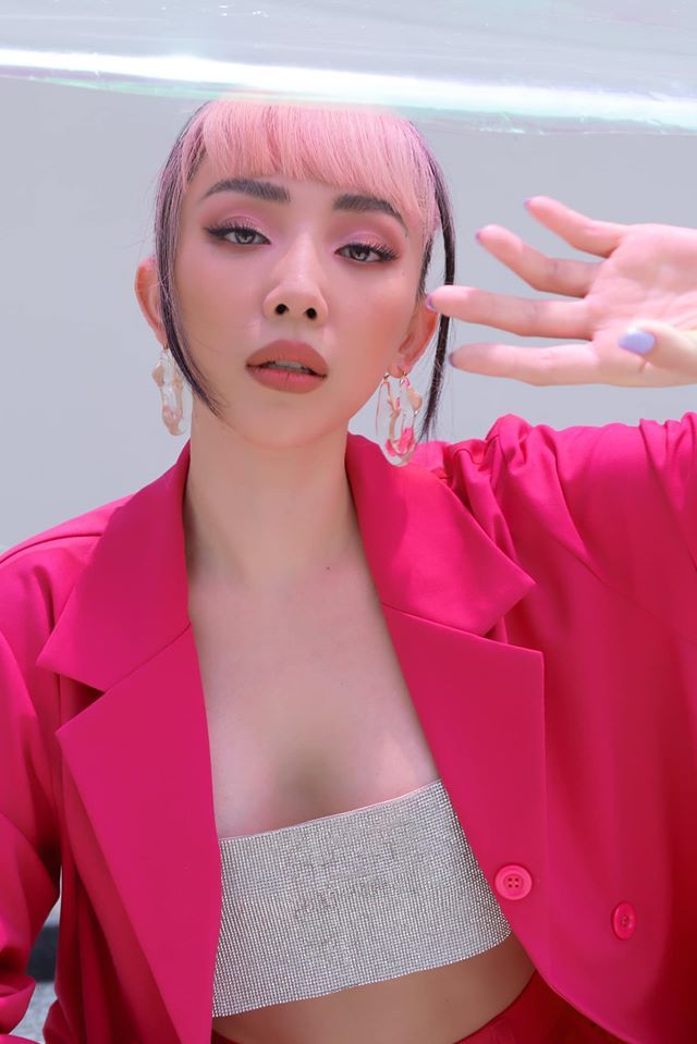 Giữa thời điểm hội bạn Chi Pu rạn nứt, Tóc Tiên chia sẻ gây chú ý