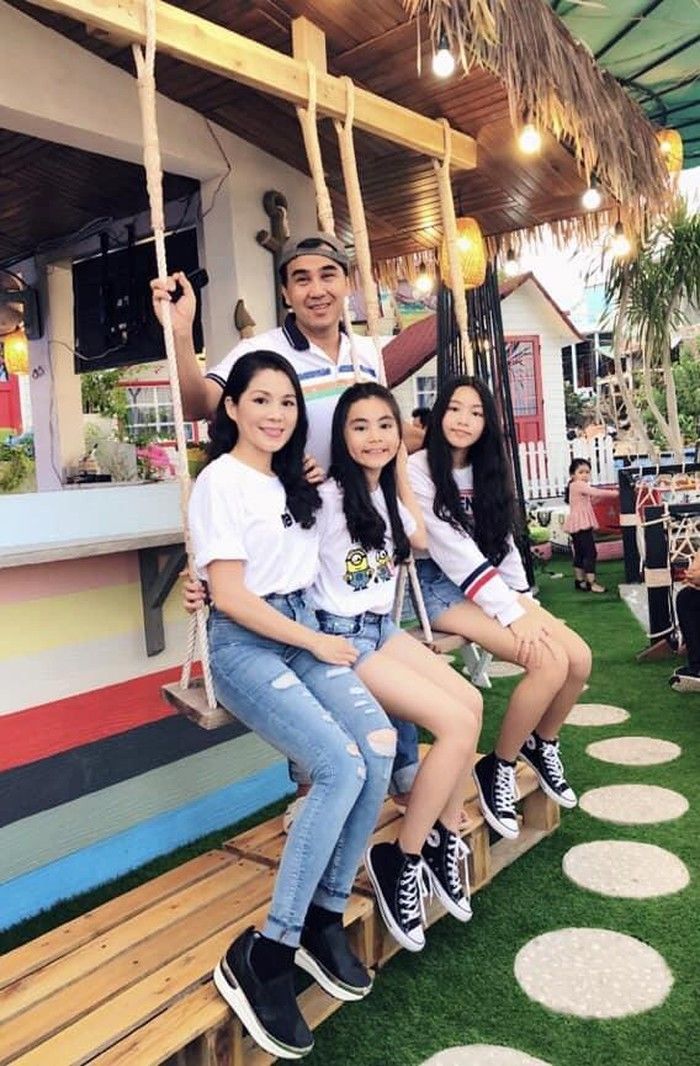 Giàu nứt đố đổ vách Trường Giang, Hoài Linh vẫn quen lối sống giản dị