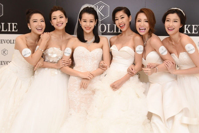 Hiếm ai biết Hồ Hạnh Nhi kết hôn cùng người yêu cũ của bạn thân