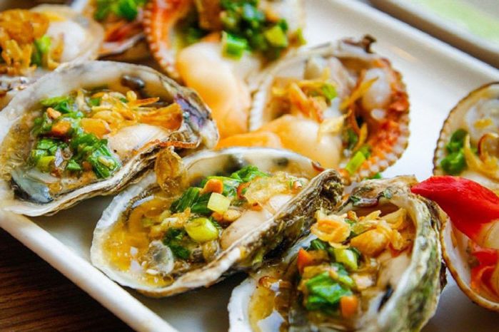 Người đàn ông tử vong khi ăn hàu sống, BS lên tiếng cảnh báo