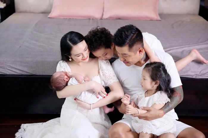 Hoàng Touliver, Trấn Thành... được khen thay đổi tích cực sau kết hôn