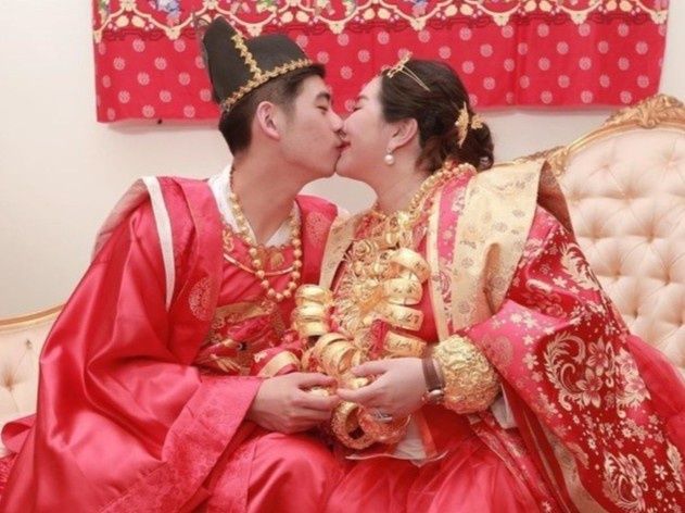 Hôn nhân trái ngược của các ái nữ nhà tỷ phú giàu nhất nhì châu Á