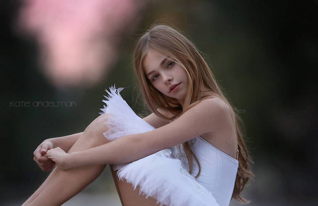 Những cô bé đẹp nhất thế giới gây bão mạng ngày ấy giờ ra sao?