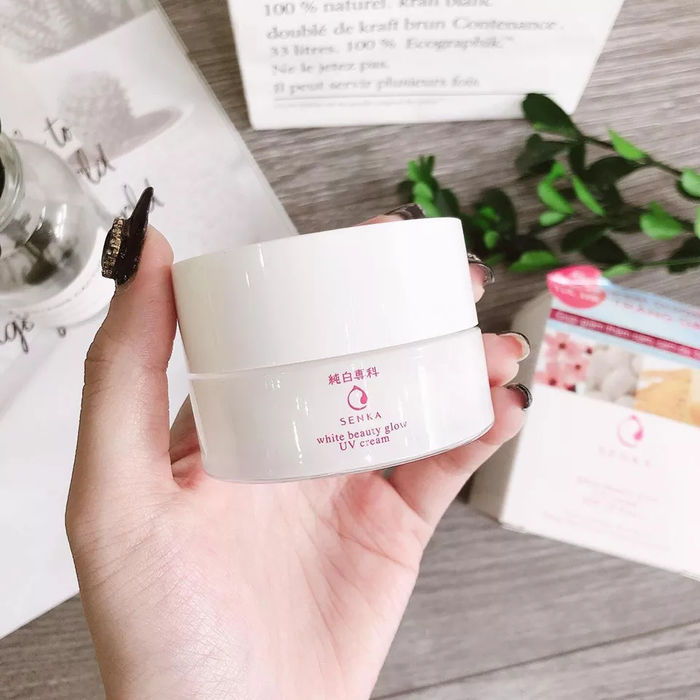 Top 6 kem dưỡng vừa chống nắng, vừa cấp ẩm tốt cho da