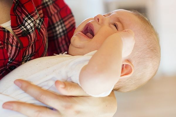 Dấu hiệu nhận biết trẻ có nguy cơ mắc bệnh viêm tai giữa