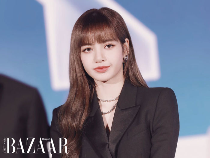 Lisa đăng ảnh xinh đẹp, chứng tỏ vẫn ổn sau vụ bị lừa đảo 20 tỷ đồng
