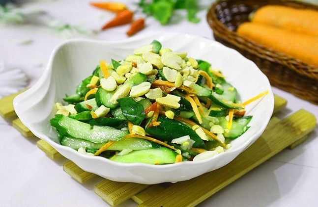 Ăn mỗi ngày một quả dưa chuột bạn sẽ bất ngờ vì da đẹp, dáng thon