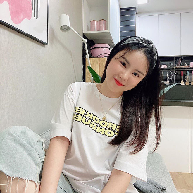 Gái xinh 6 năm không yêu ai vì thích ở nhà, lười make-up và gội đầu