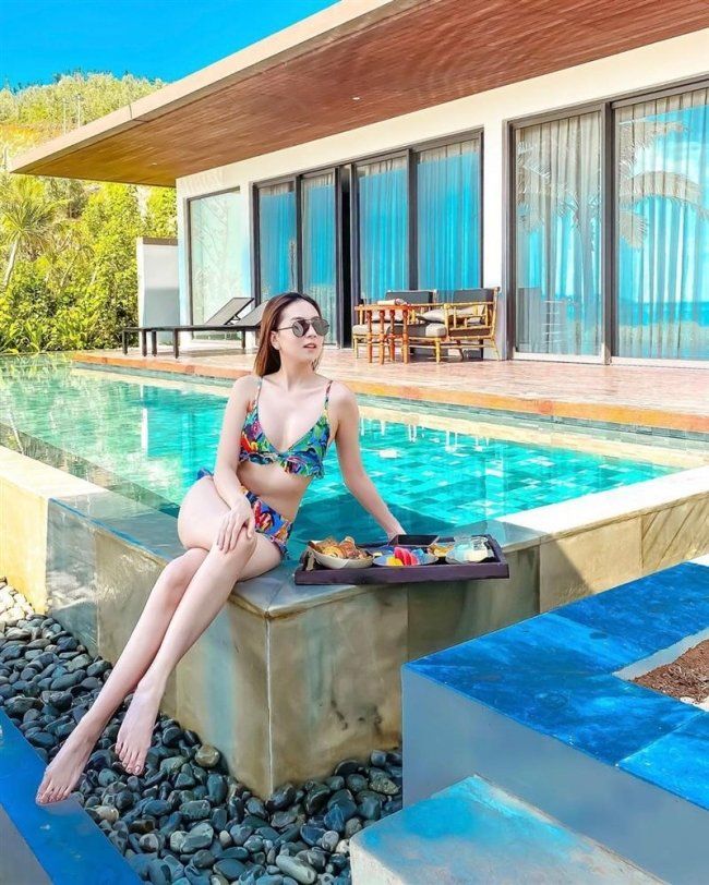 Ngọc nữ thời tiết nhà đài Mai Ngọc, là hình mẫu thời trang lý tưởng