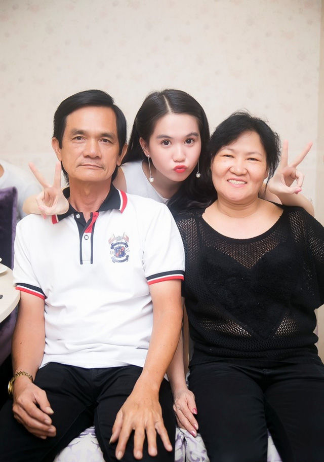 Ngọc Trinh hiếu thảo với cha mẹ, đối đãi tốt người giúp việc