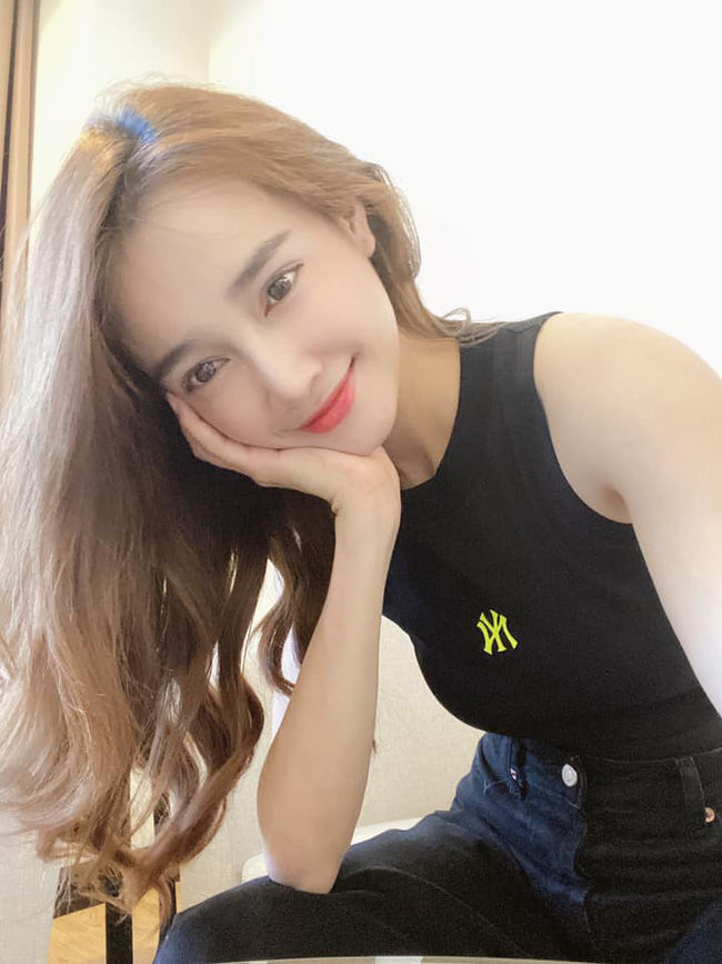 Nhã Phương lại bị nhận xét ngày càng gầy gò