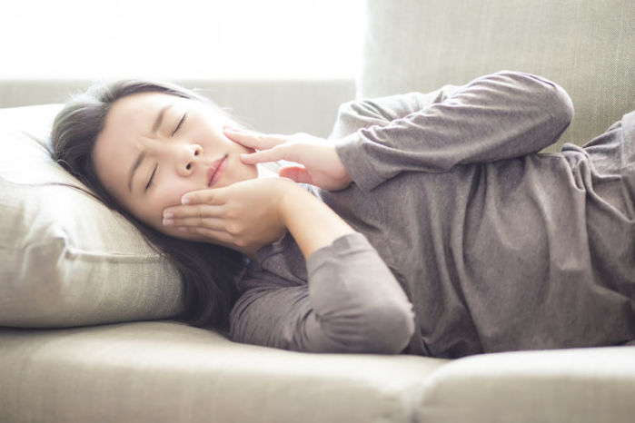 Những lần cắn nhầm lưỡi đau thấu trời xanh và nguyên nhân ít ai ngờ