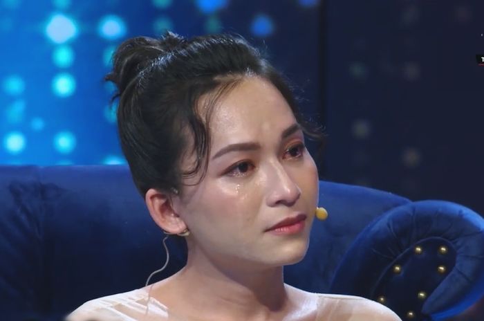 Nữ chính NALA: Khóc tại nhà Hương Giang, chia tay bạn trai dù gần cưới