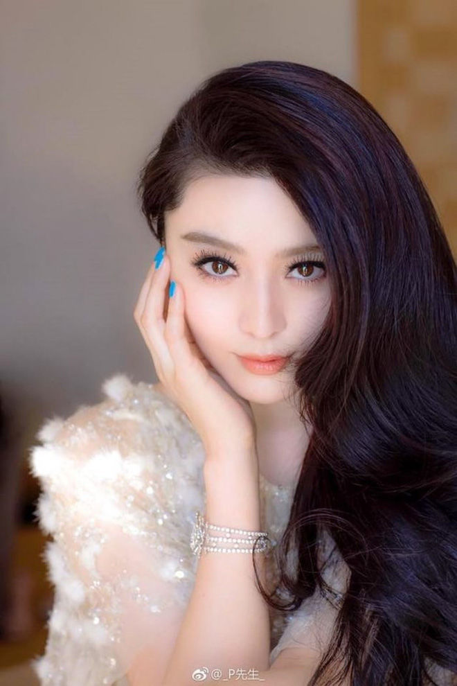 Phạm Băng Băng hé lộ bí kíp để mái tóc đen mượt: Ăn cháo mè đen, ủ tóc