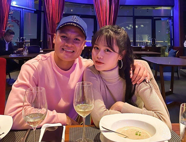 Quang Hải và bạn gái mới công khai chưa lâu đã có dấu hiệu rạn nứt