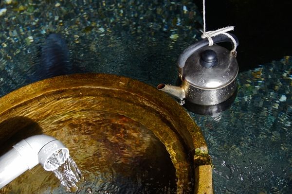 Ngôi làng có kênh rạch sạch đến mức người dân lấy nước nấu cơm