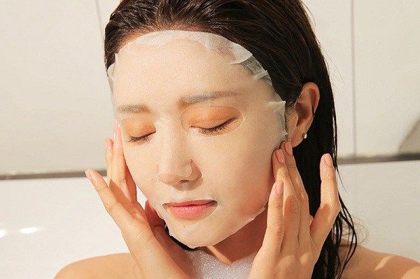 5 thời điểm đắp mặt nạ sai lè: Đắp sau 10h đêm, trong phòng máy lạnh