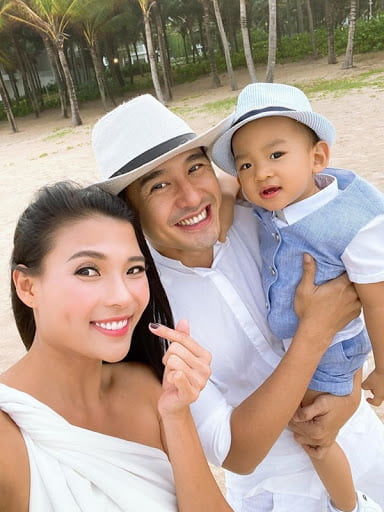 Thuý Diễm đăng ảnh chồng khi mới làm bố, tính chuyện sinh con thứ 2