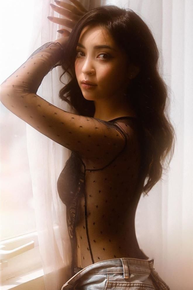 Tình cũ Quang Hải ngày càng đẹp, theo đuổi phong cách sexy, quyến rũ