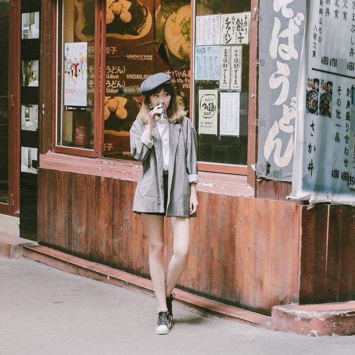 Tư thế chụp ảnh đơn giản, hút nghìn like dành cho hội thích sống ảo