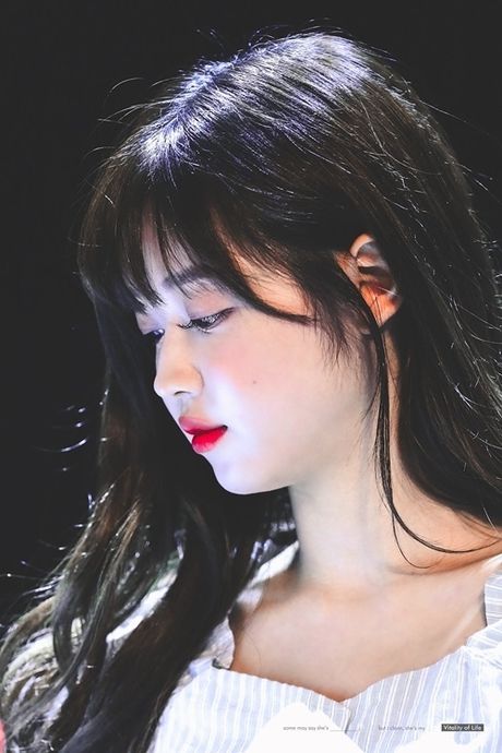 Idol nữ có góc nghiêng kém xinh nhất Kpop: Jennie, Nayeon bị gọi tên