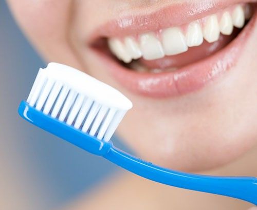 10 sai lầm làm đẹp chị em phụ nữ hay mắc: mặc sai áo ngực, makeup đậm